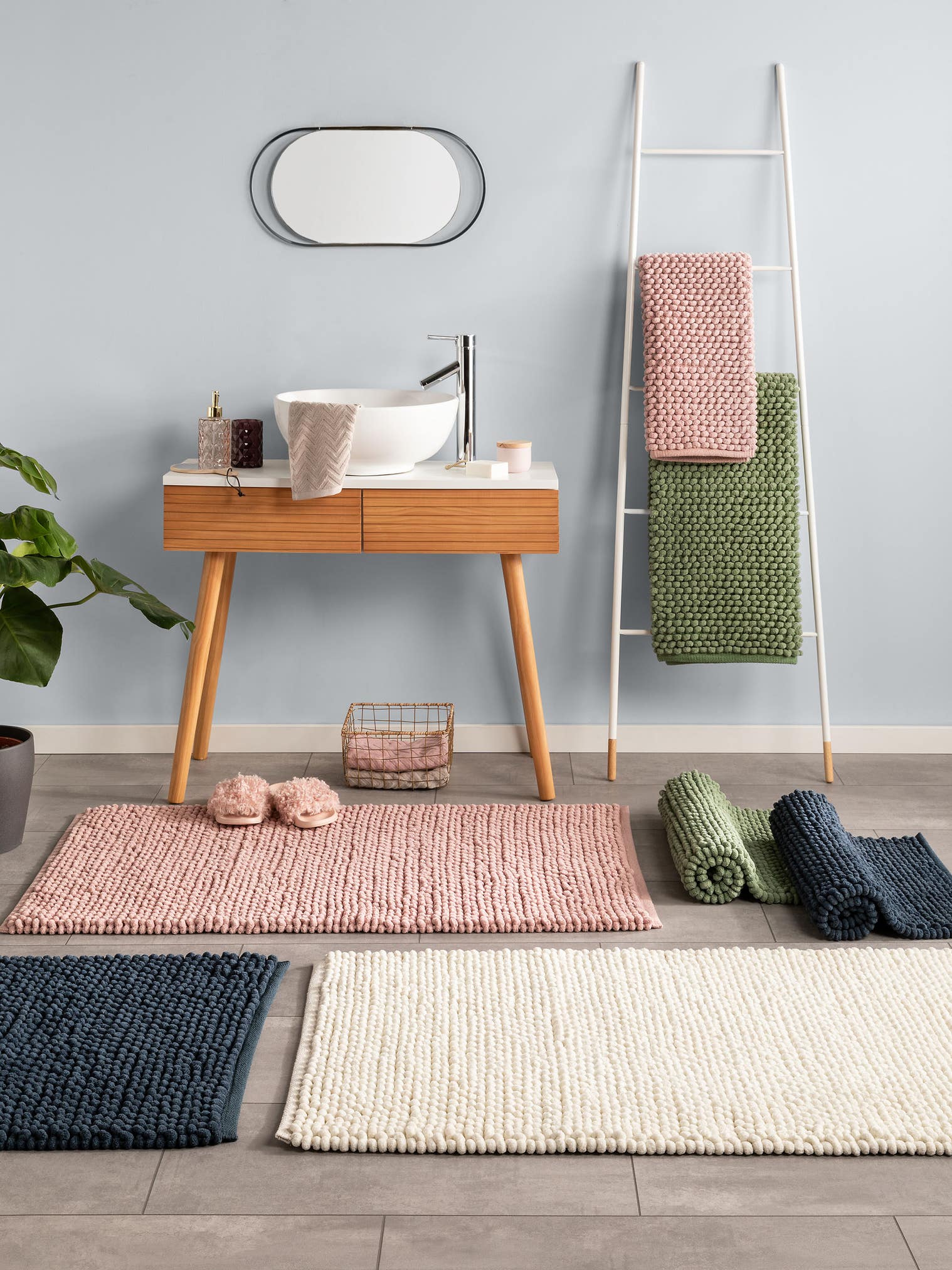 Tappeto di 70% Poliestere, 30% Cotone in Verde con pelo alto 11 - 20 mm da benuta Nest
