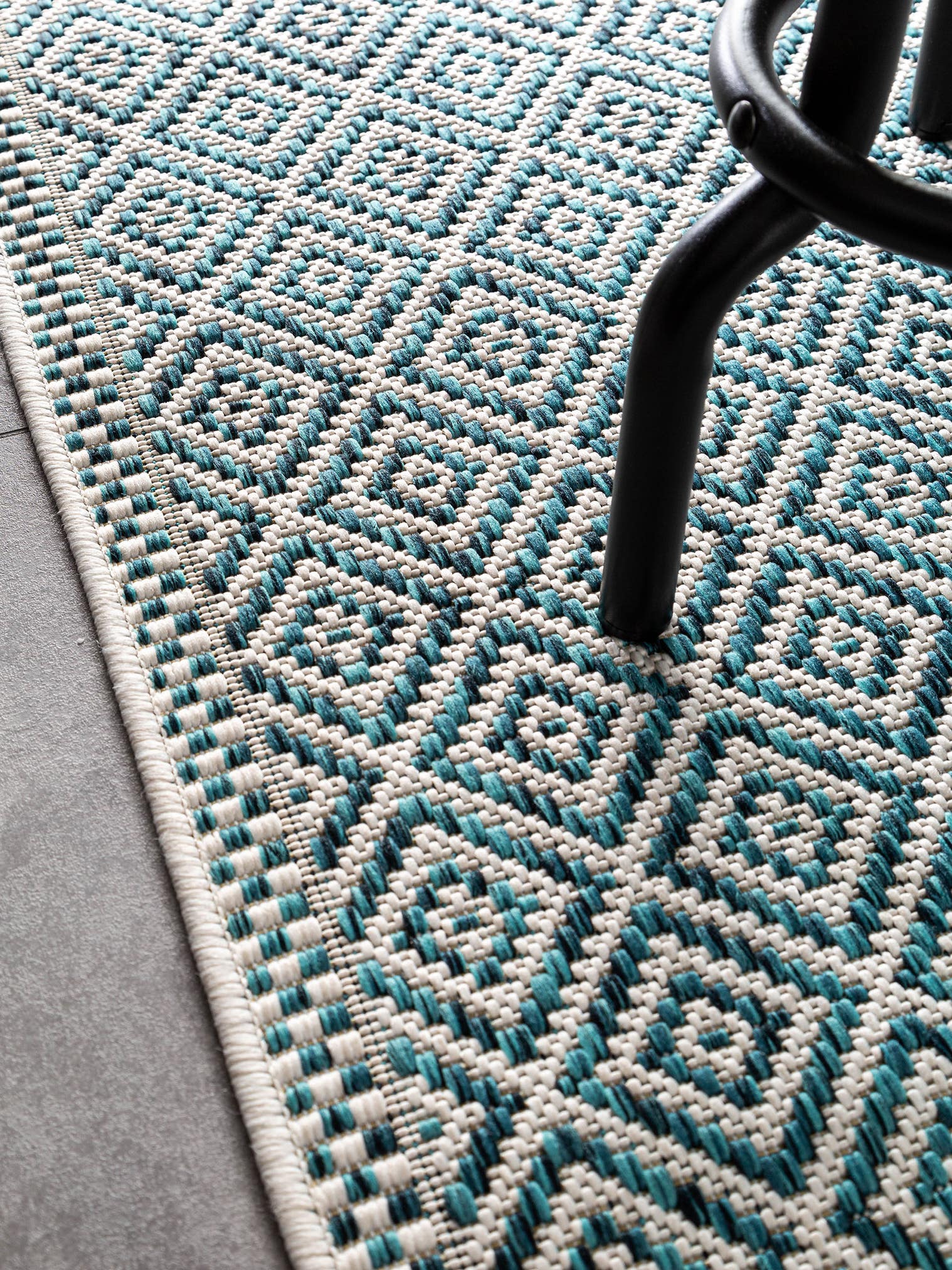 Teppich aus 100% Polypropylen in Blau mit bis 5 mm hohem Flor von benuta Nest