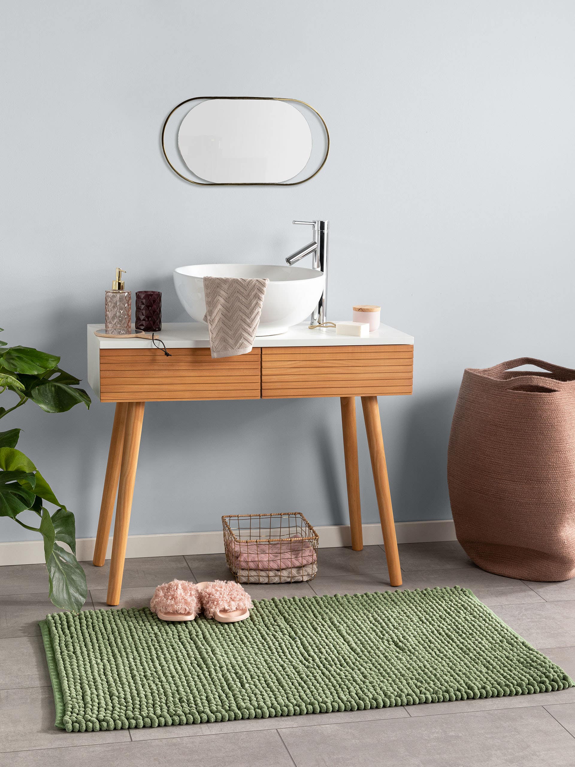 Rug made of 70% Polyester, 30% Cotton in Green with a 11 - 20 mm high pile by benuta Nest