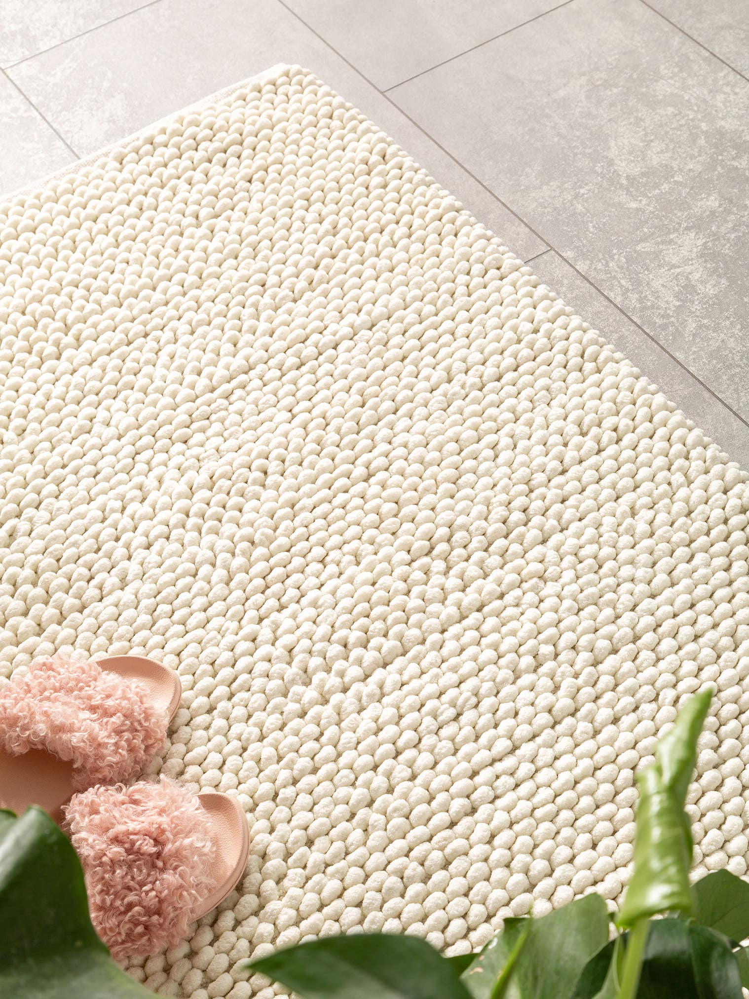 Tappeto di 70% Poliestere, 30% Cotone in Bianco con pelo alto 11 - 20 mm da benuta Nest