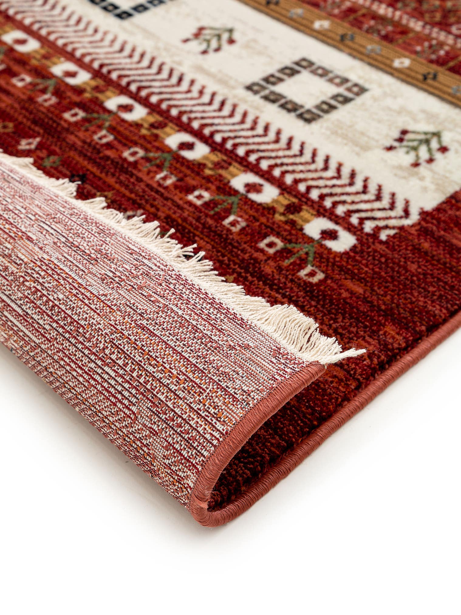 Teppich aus 100% Polypropylen in Multicolor mit 6 bis 10 mm hohem Flor von benuta Nest