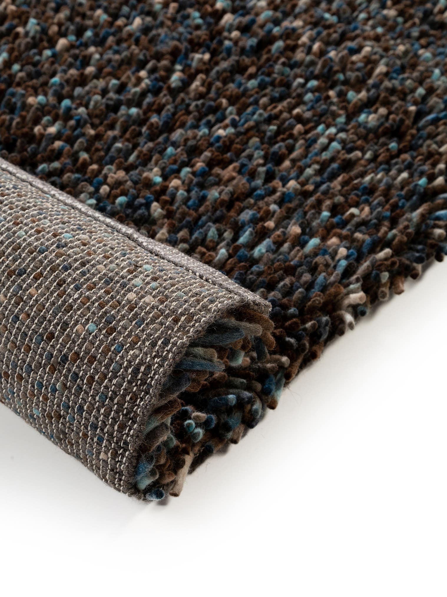Teppich aus 100% Wolle in Blau mit 51 bis 60 mm hohem Flor von benuta