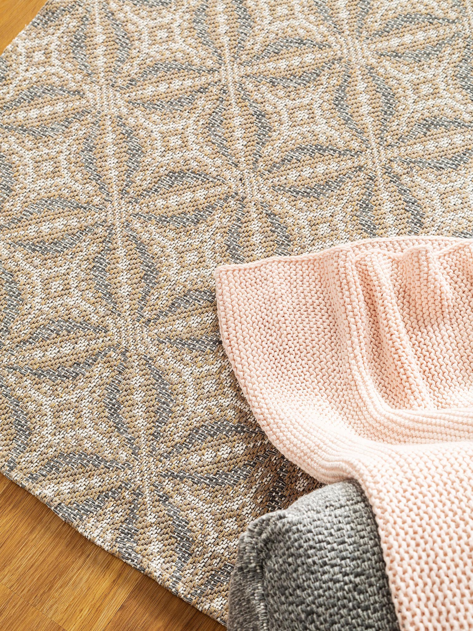 Teppich aus 100% Baumwolle in Beige mit bis 5 mm hohem Flor von benuta Nest