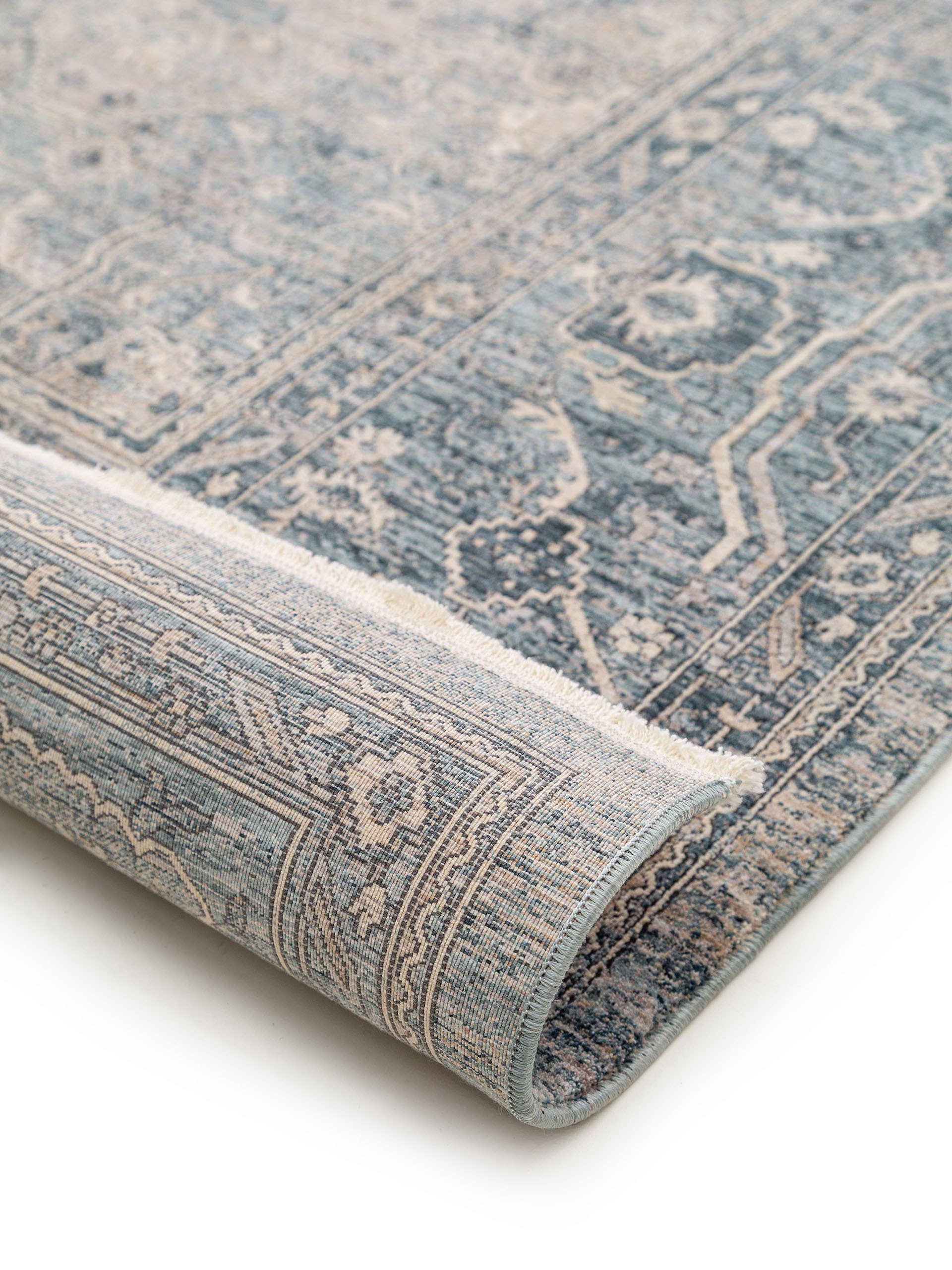 Rug made of 80% Polyester, 20% Polyacrylics in Blue with a 1- 5 mm high pile by benuta Finest