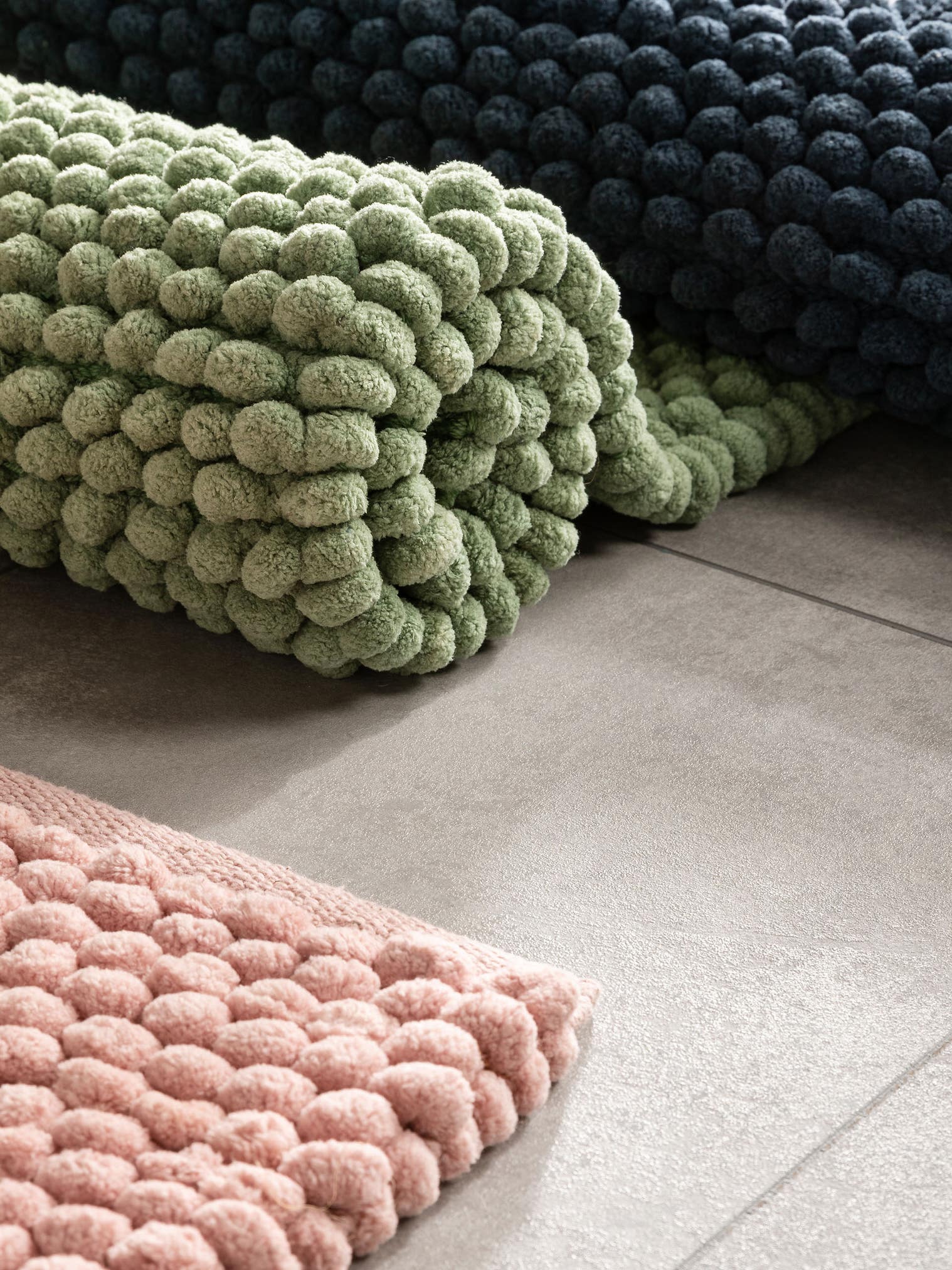 Tappeto di 70% Poliestere, 30% Cotone in Verde con pelo alto 11 - 20 mm da benuta Nest