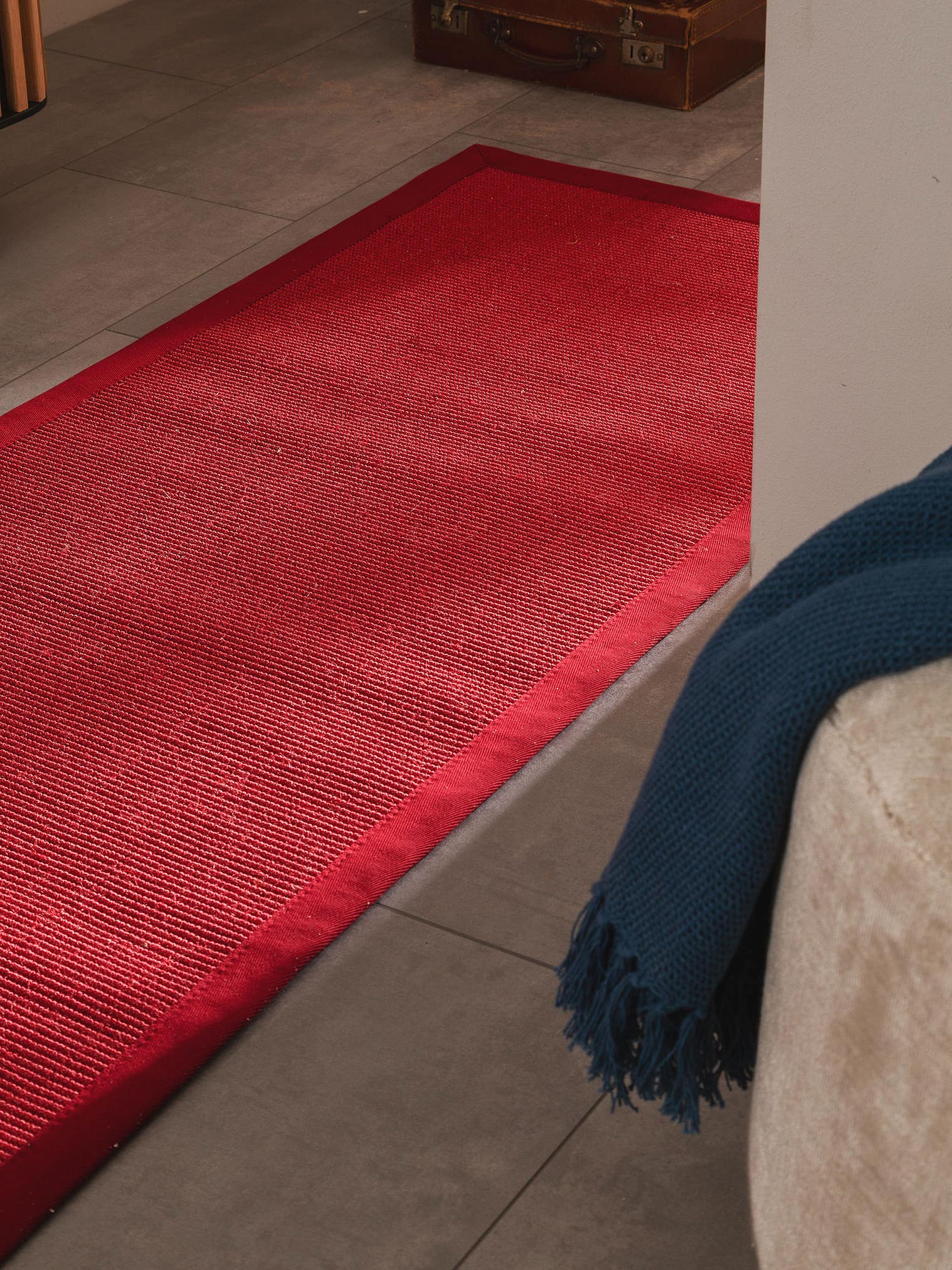 Rug made of 100% Sisal in Red with a 1- 5 mm high pile by benuta Nest