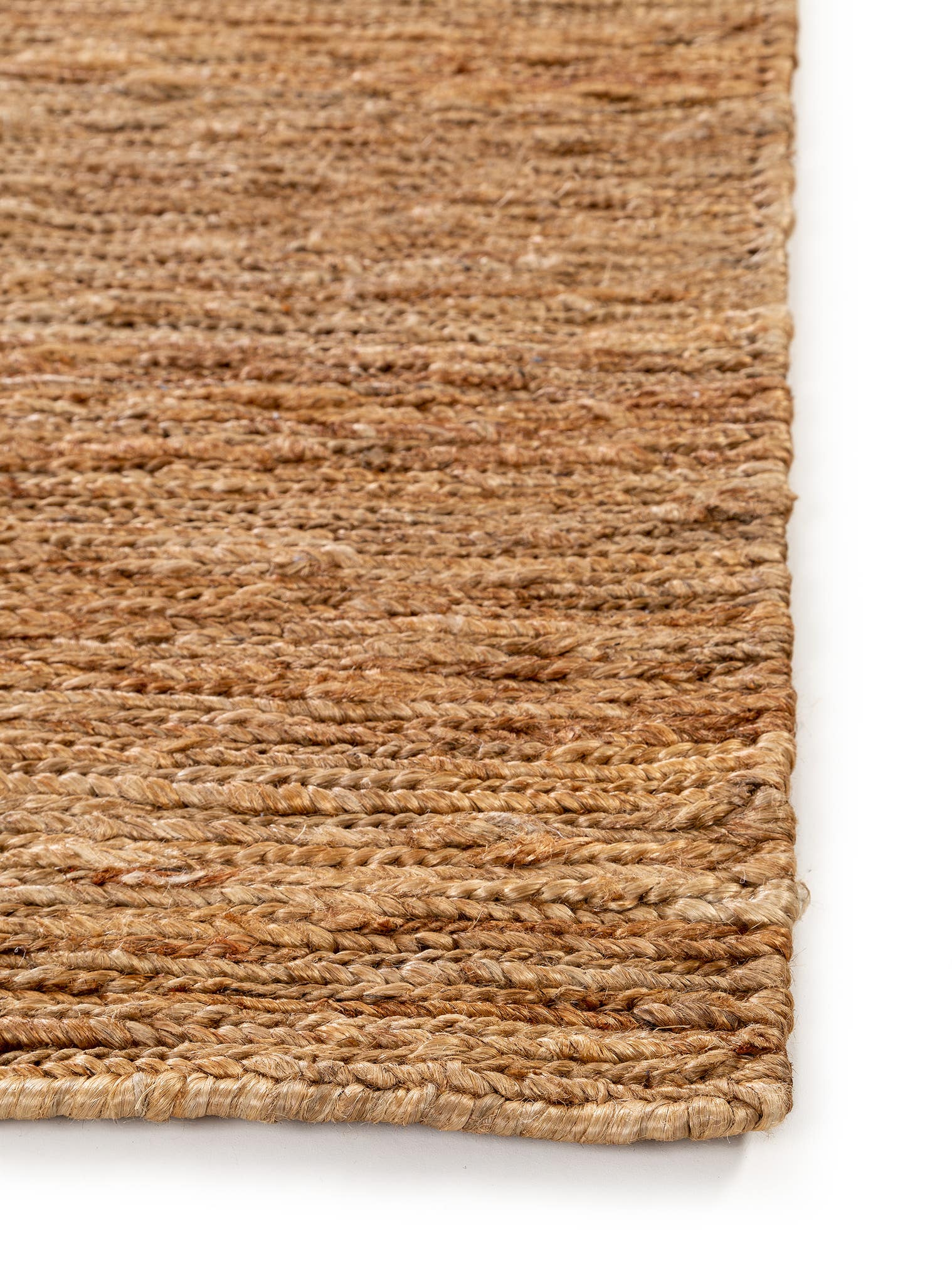 Teppich aus 100% Jute in Braun mit bis 5 mm hohem Flor von benuta Pure