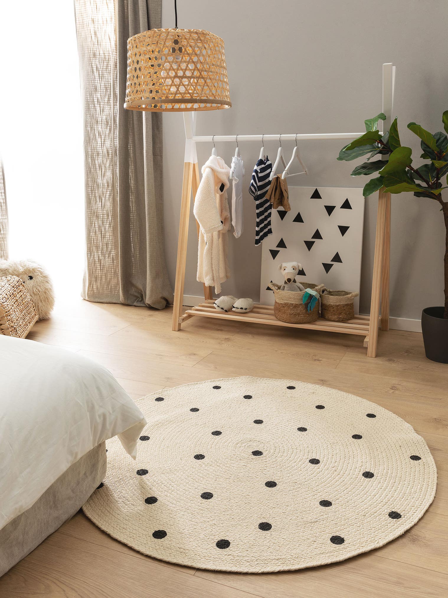 Matta av 100% Jute i Beige med 1- 5 mm hög lugg från Lytte