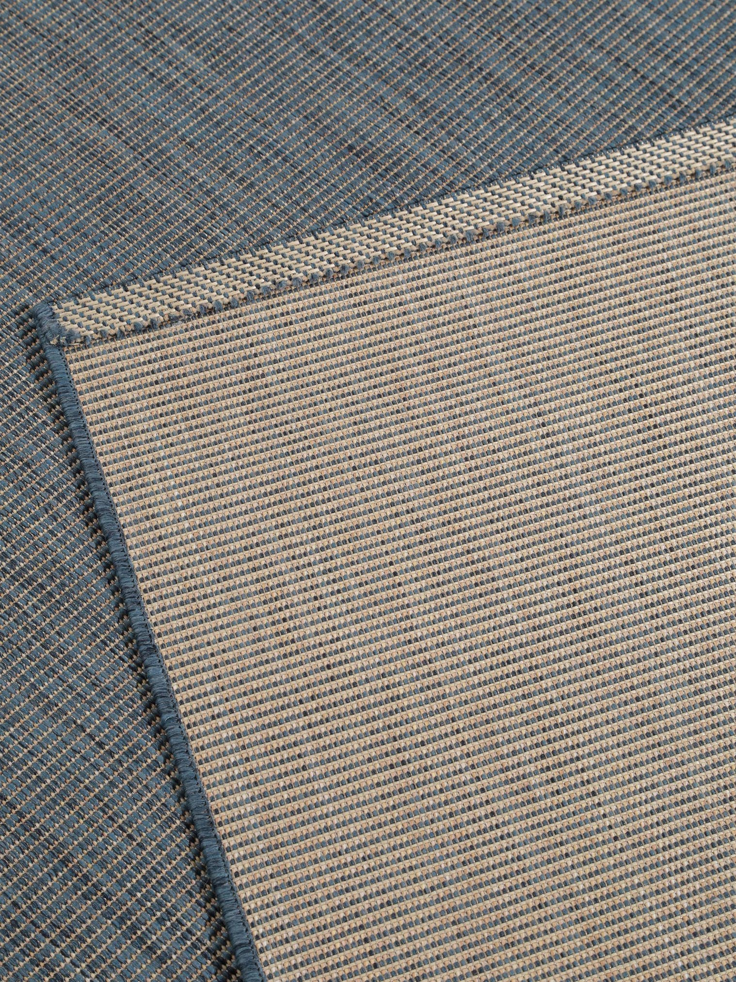 Teppich aus 100% Polypropylen in Blau mit 6 bis 10 mm hohem Flor von benuta Nest