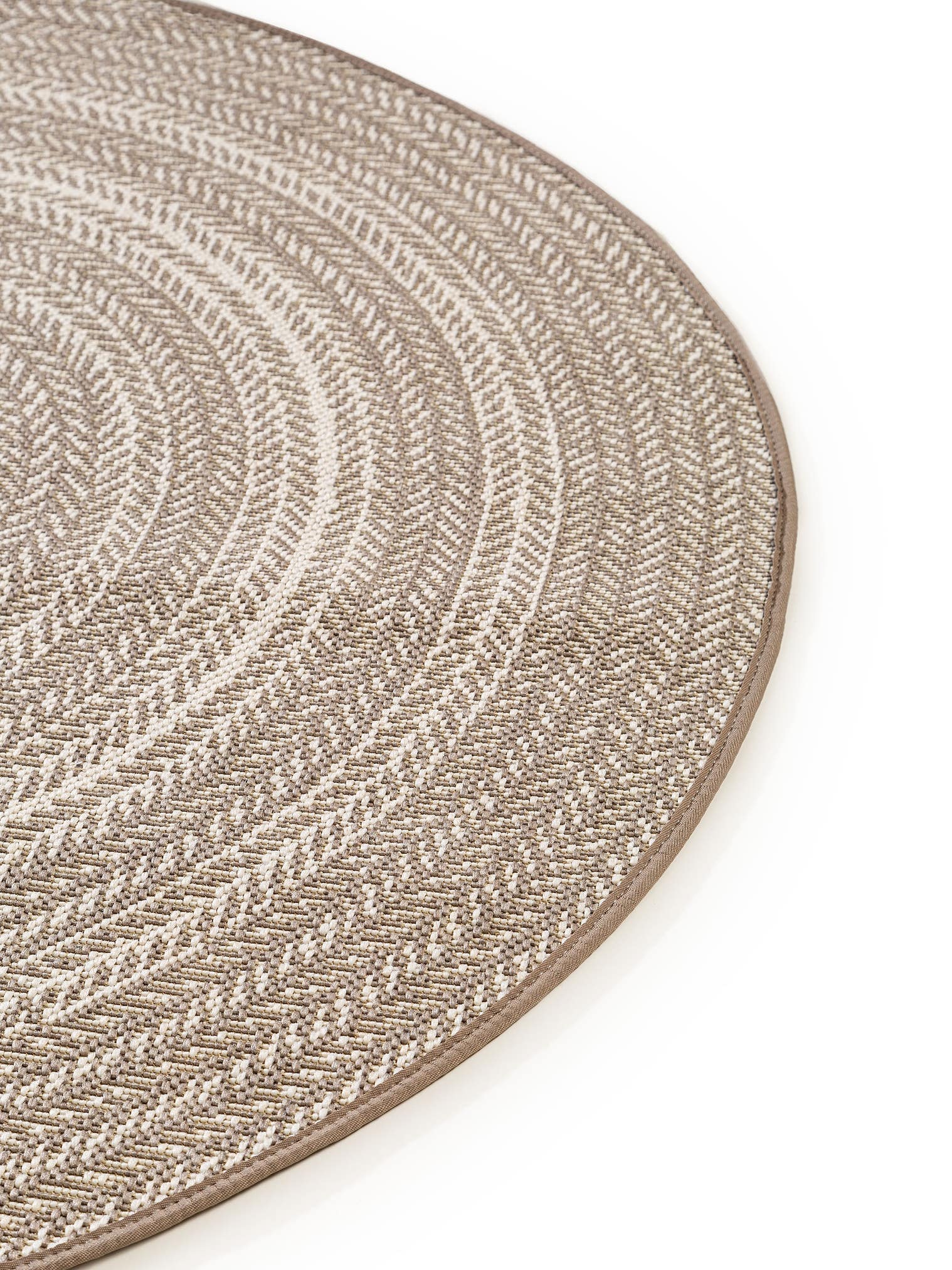 Tapis en 100% Polypropylène en Beige avec une pile de 1- 5 mm de hauteur de benuta Nest