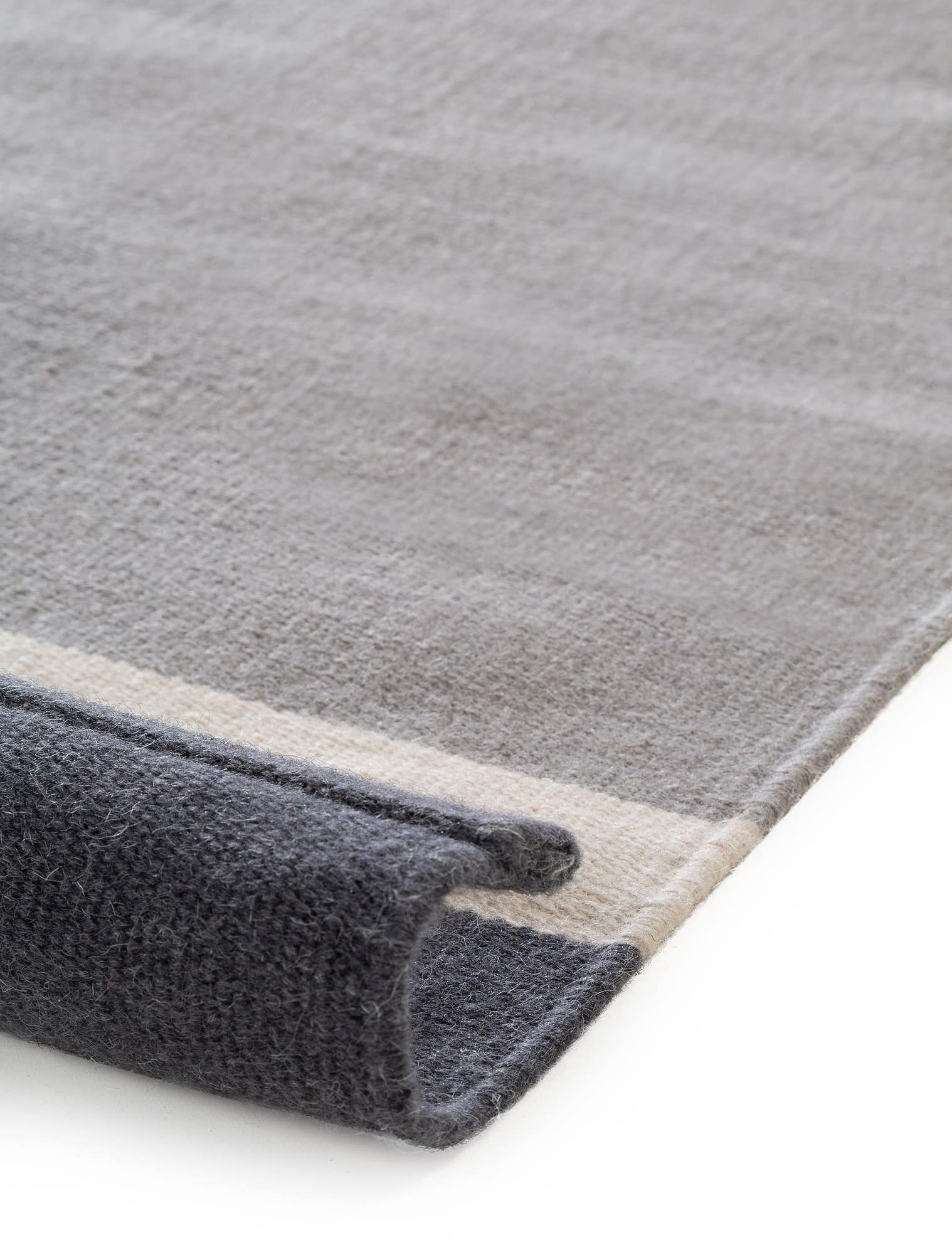Alfombra de 100% Lana en Gris con un pelo de {{Placeholder_Pile Height}} de altura de benuta