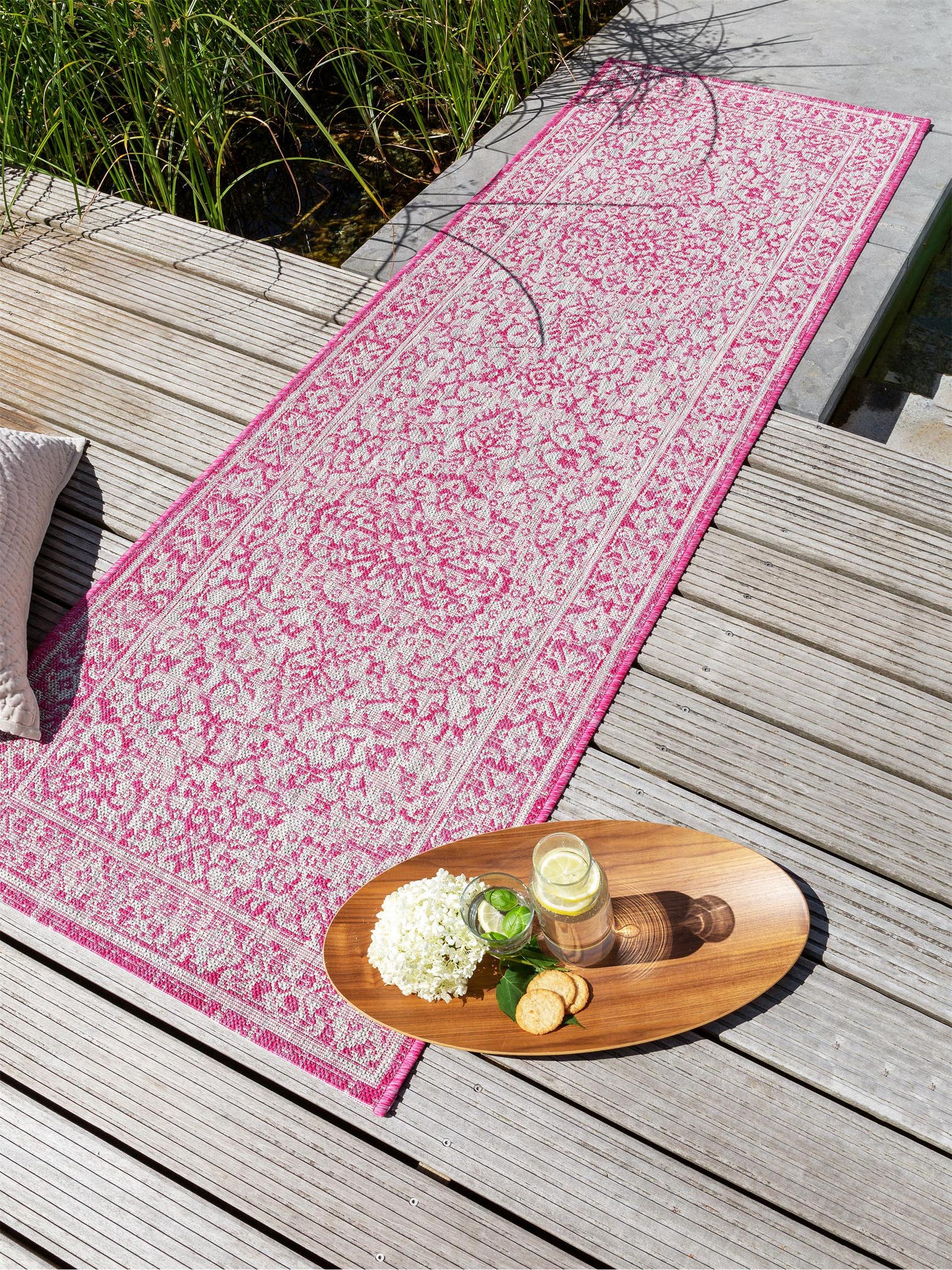 Teppich aus 100% Polypropylen in Rosa mit bis 5 mm hohem Flor von benuta Nest