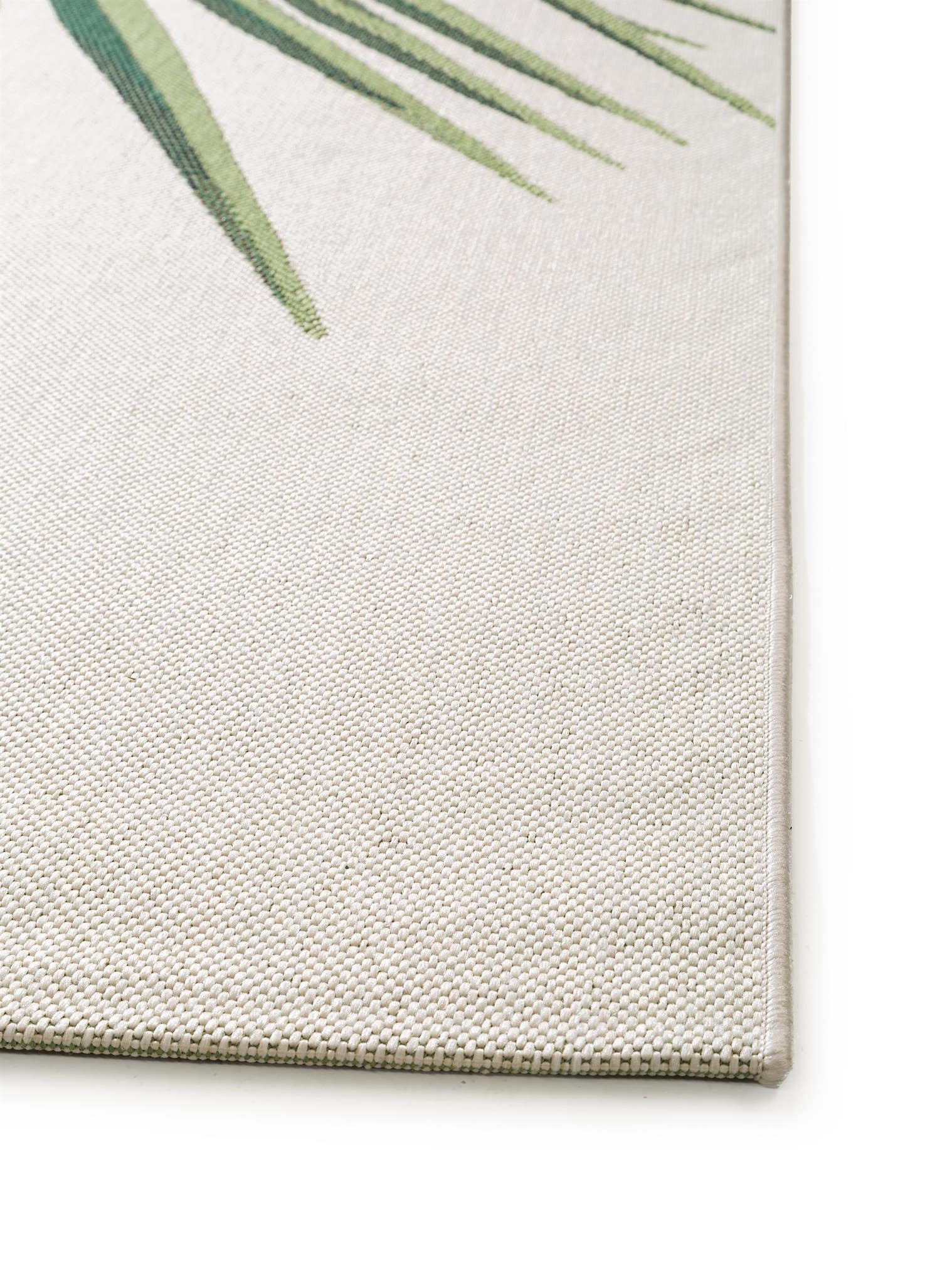 Teppich aus 100% Polypropylen in Grün mit bis 5 mm hohem Flor von benuta Nest