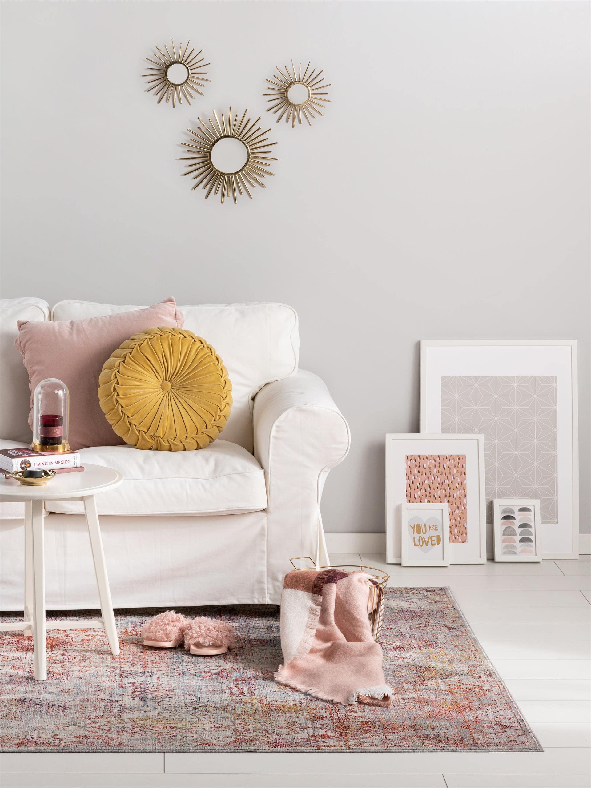 Rug made of 100% Polyester in Multicoloured with a 1- 5 mm high pile by benuta