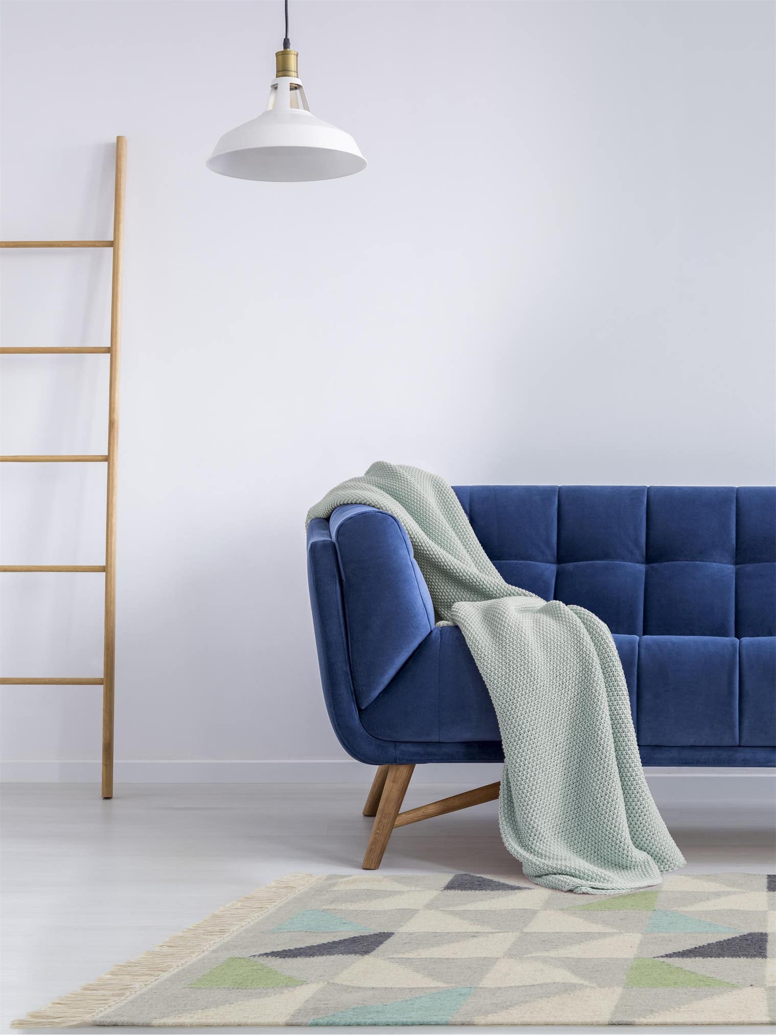 Rug made of 95% Wool, 5% Cotton in Grey with a 1- 5 mm high pile by benuta