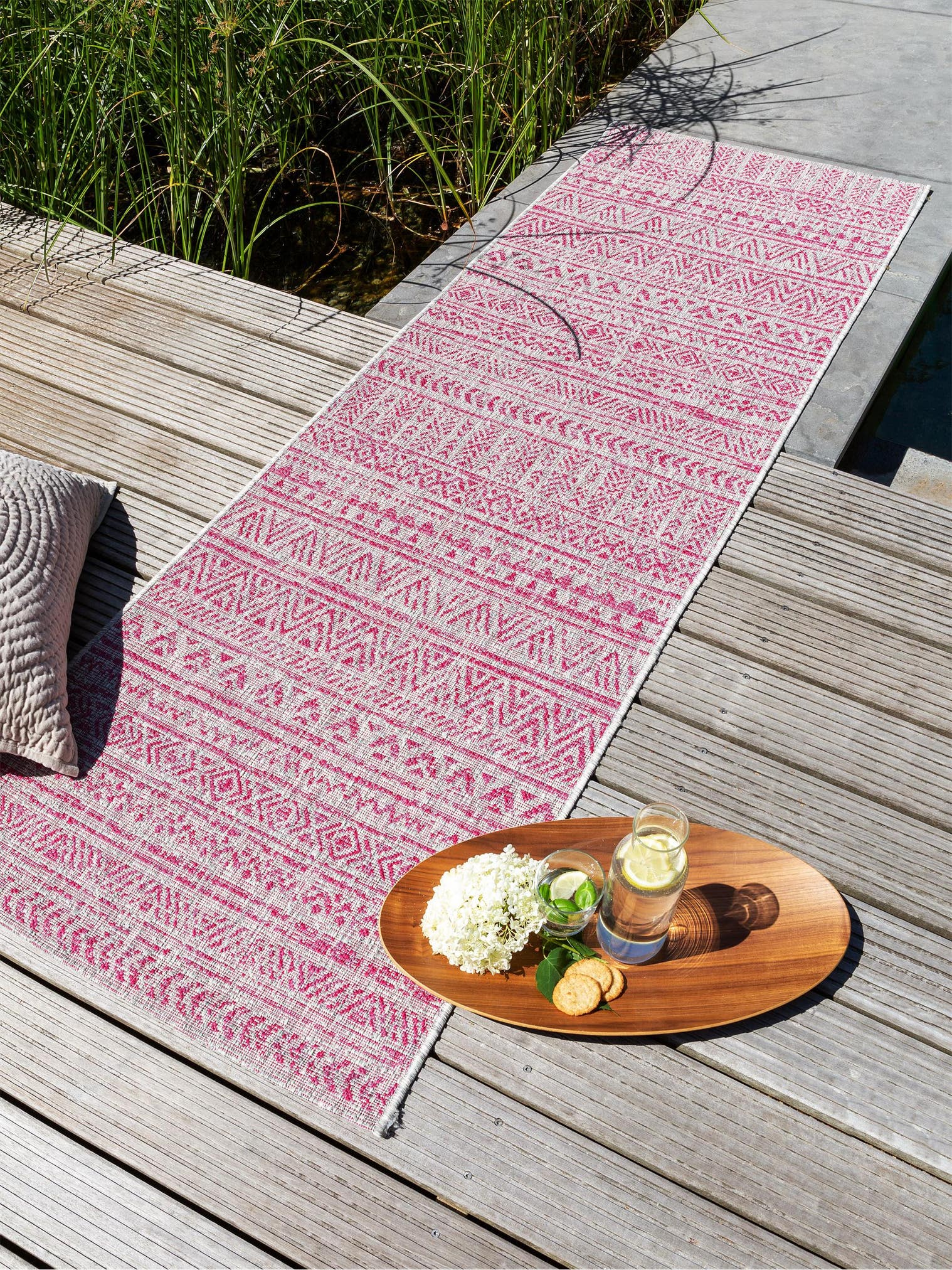 Matta av 100% Polypropylen i Rosa med 1- 5 mm hög lugg från benuta Nest