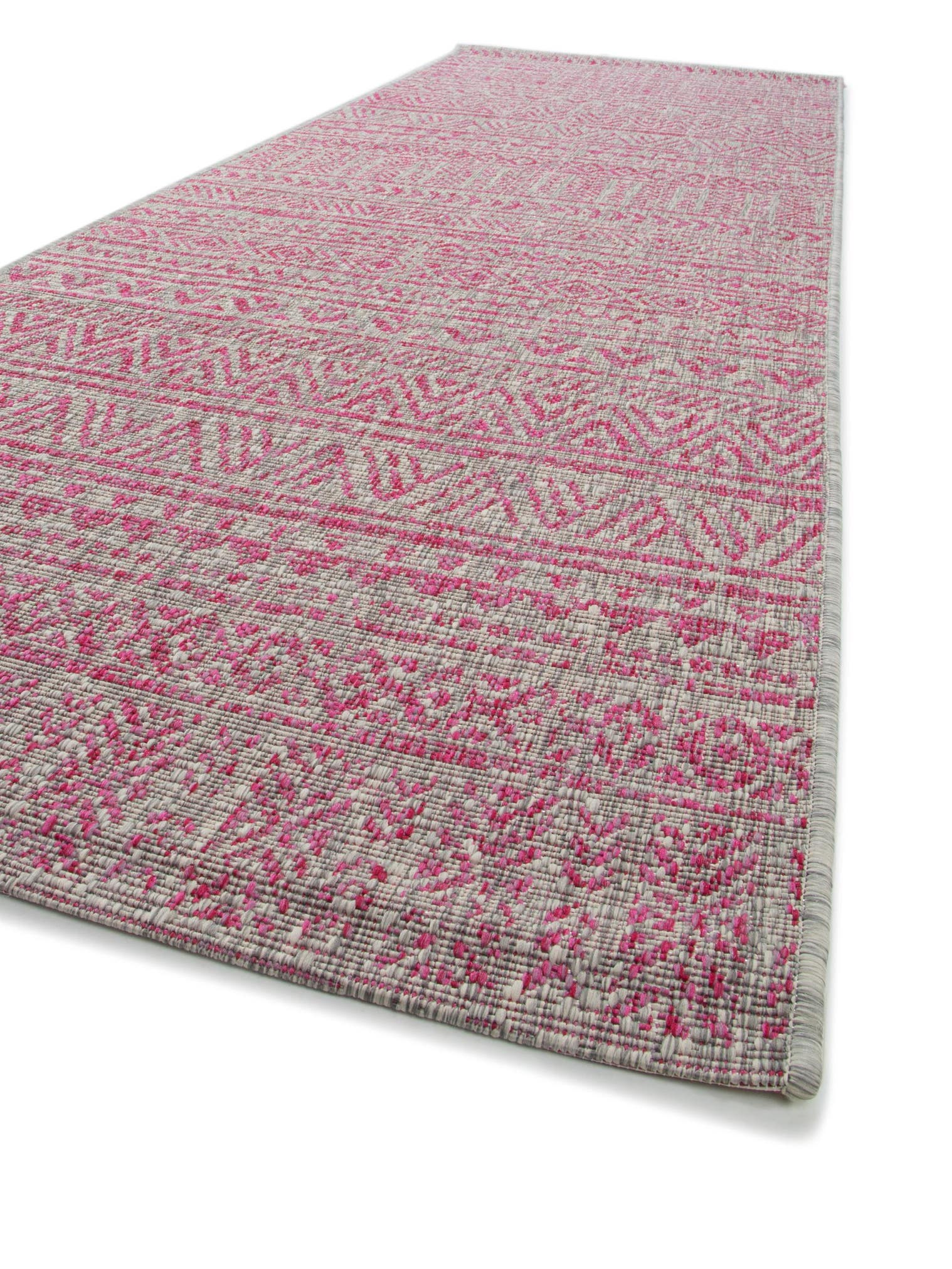 Matta av 100% Polypropylen i Rosa med 1- 5 mm hög lugg från benuta Nest