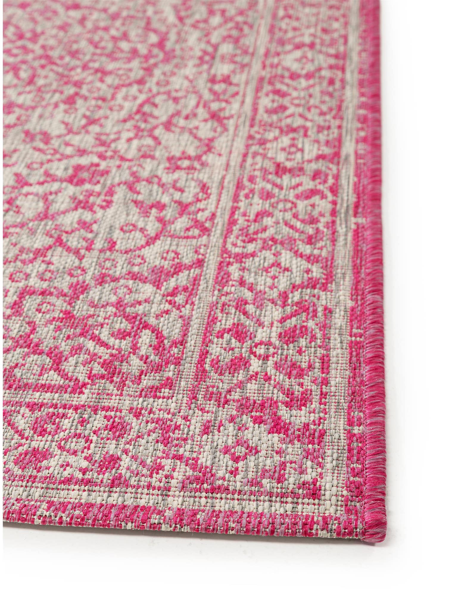 Teppich aus 100% Polypropylen in Rosa mit bis 5 mm hohem Flor von benuta Nest