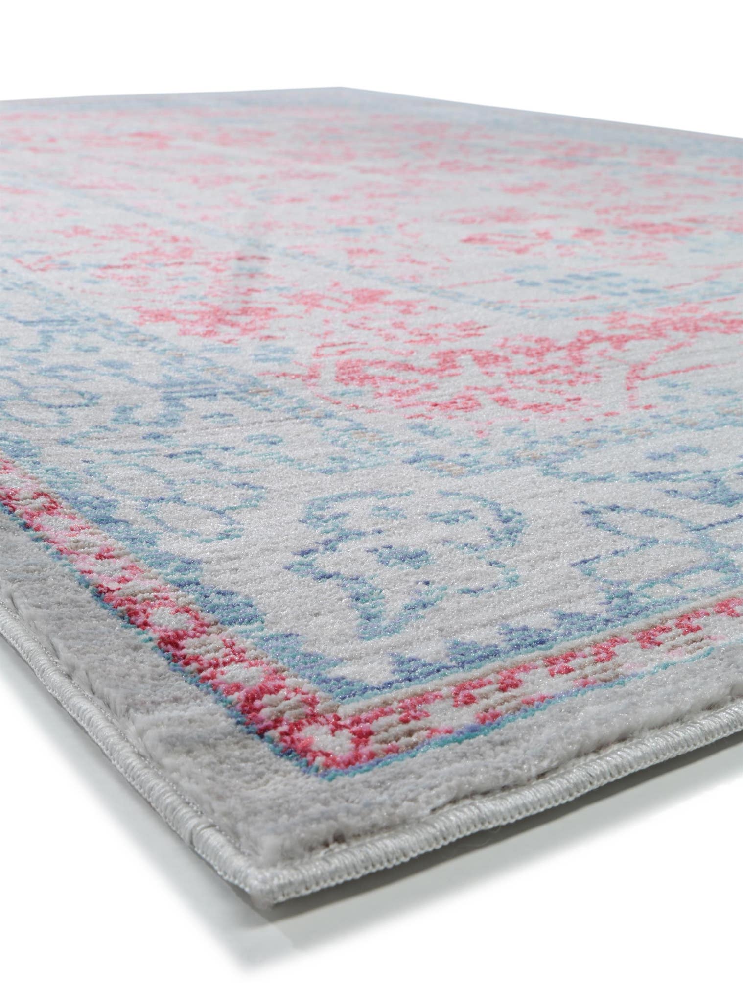 Rug made of 100% Polyester in Grey with a 1- 5 mm high pile by benuta