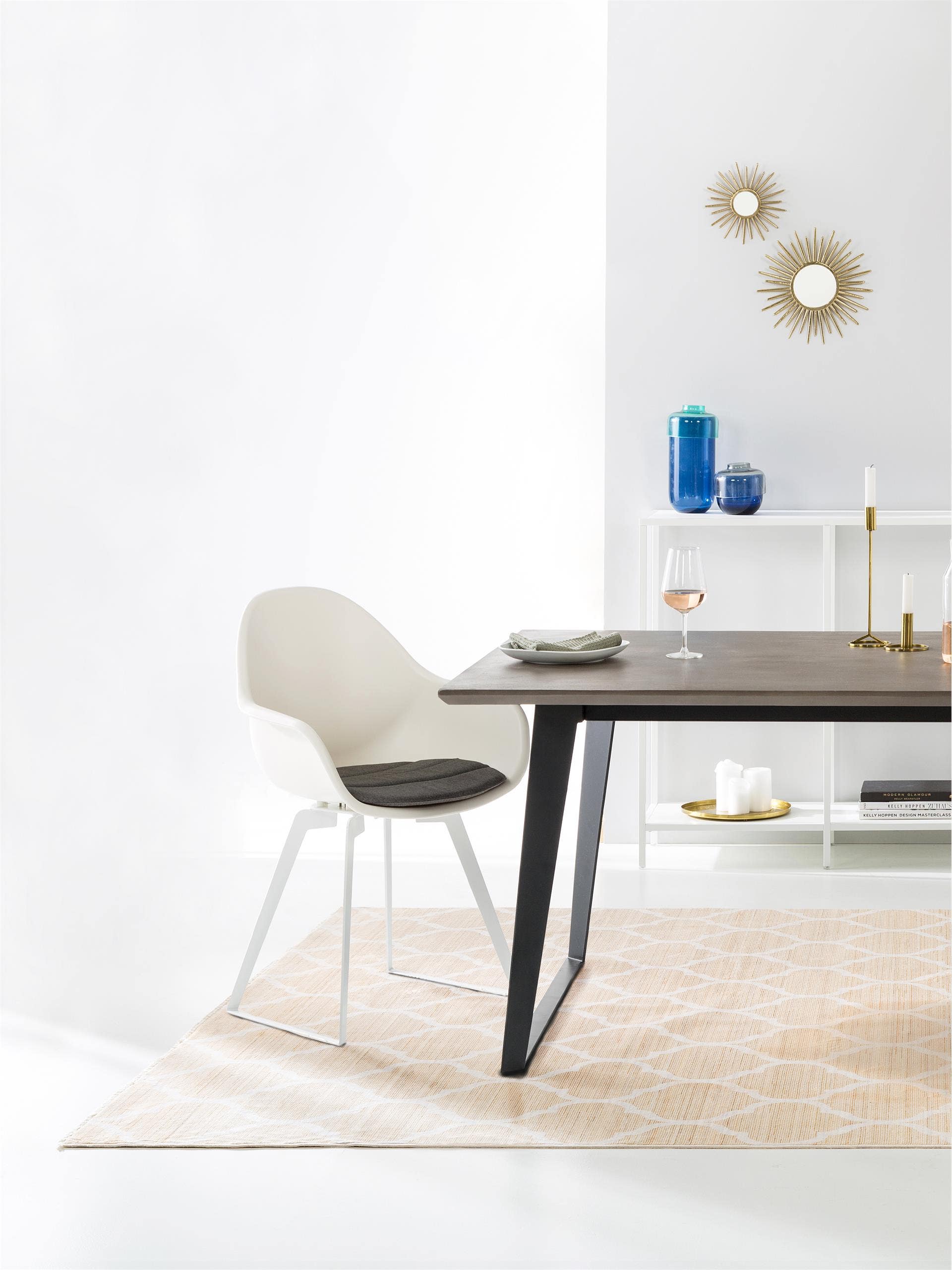 Rug made of 100% Viscose in Beige with a 1- 5 mm high pile by benuta