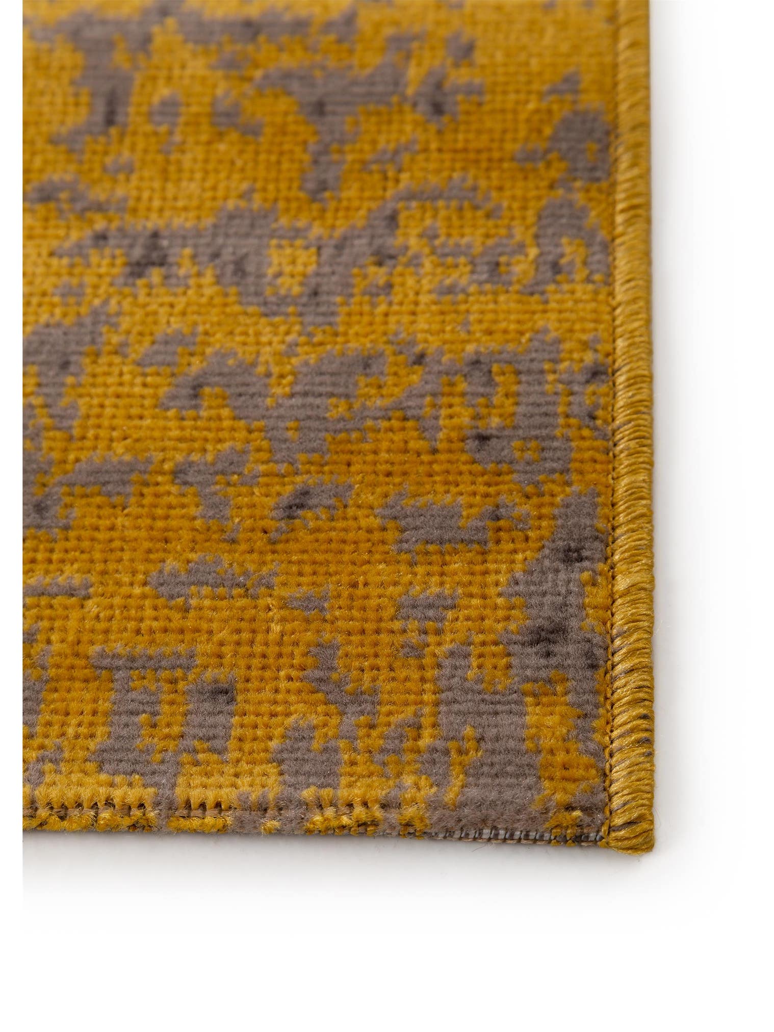 Teppich aus 100% Polypropylen in Gelb mit bis 5 mm hohem Flor von benuta
