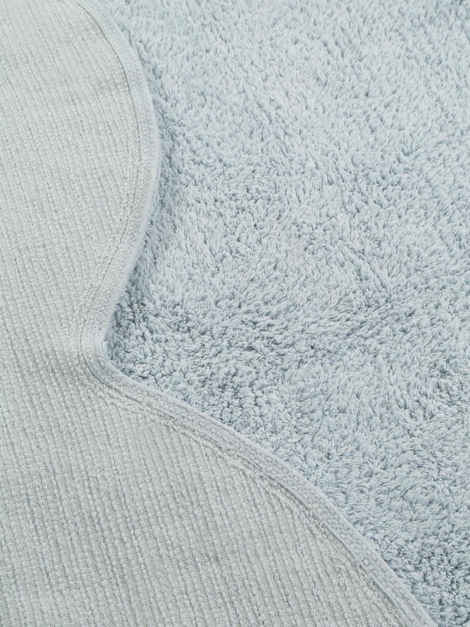 Teppich aus 100% Baumwolle in Blau mit 11 bis 20 mm hohem Flor von Lytte