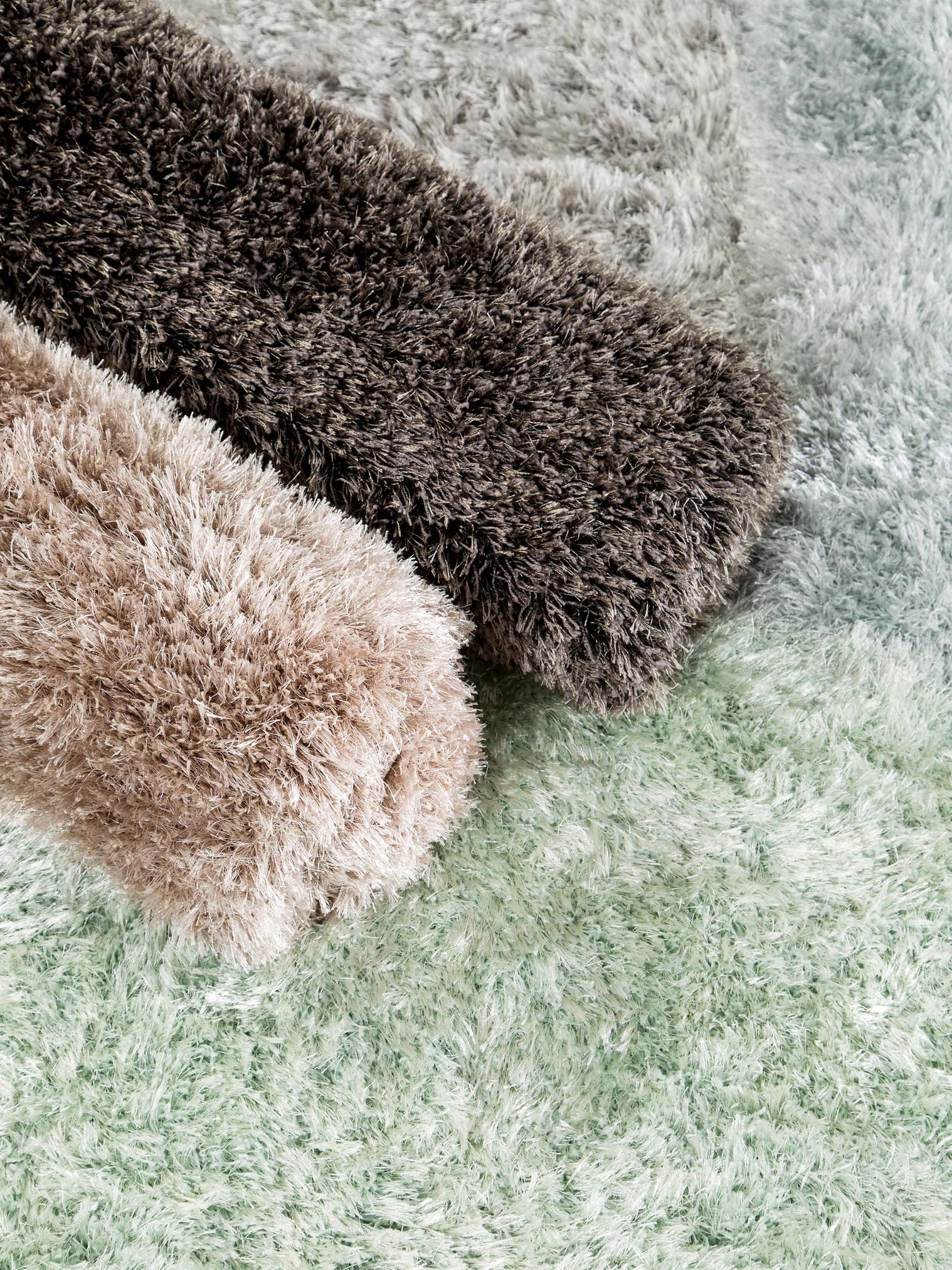 Teppich aus 50% Polyester, 50% Polypropylen in Grau mit 51 bis 60 mm hohem Flor von benuta Pop