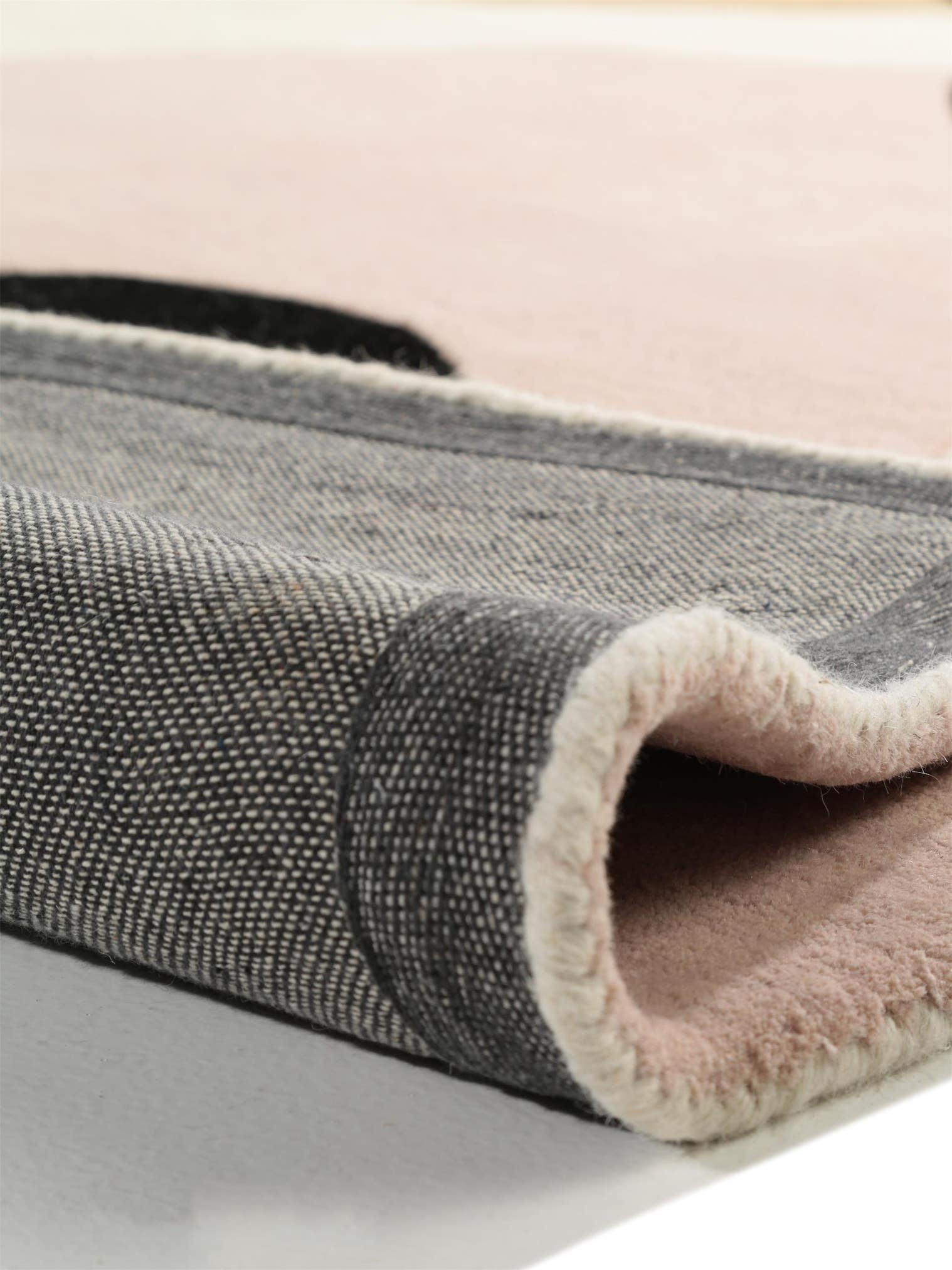 Teppich aus 100% Wolle in Beige mit 11 bis 20 mm hohem Flor von benuta Pop